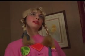 نيك الفنانة مي عز الدين