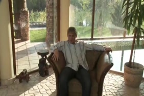 نيك اكبر زب في اصغر كسxnxx