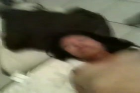 دعك بزاز عنيف