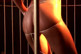 نيك واغتصاب فتيات جزائريات ا اقل من 20 سنة