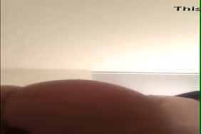نساء تعاشر كلاب