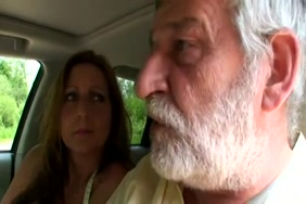 سكس أكبرتين في صين