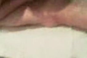 صور متحركه بنت تنزل شهوتها