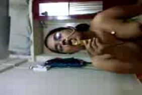 Twinks teen gay branle son pot qui dort
