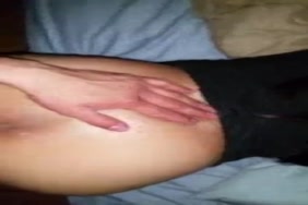 قصص سكس شاب ينيك ام صديقه