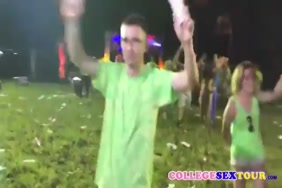 مقاطع سكس وفتح الغشاء رومنس