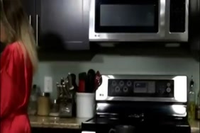 موقع مص الثدي. سكس