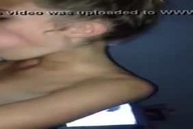 Video sex hijab courte
