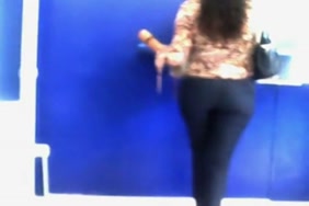 سكس امريكي في الغرفه فيزونه لبسه