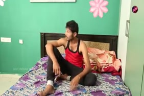 مصمص بنات سود في حمام xnxx