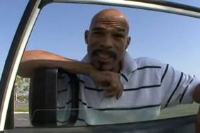 الكلاب والبناتxnxx