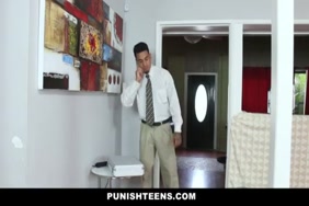 ألبوم صور سكس عض ومص الثدي