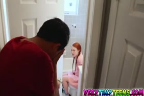 نيك داخل الكنيسة xnxx