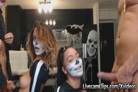 سكس رجال يمارسون الجنس مع الحمير