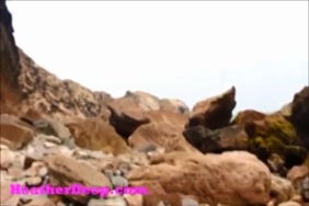 بنت حامل ينيكها حمار