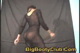 مصريه تنيك نفسها بخياره
