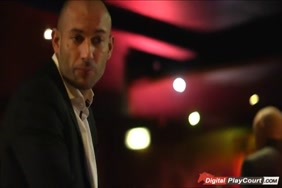 اصغر ولد يمارس