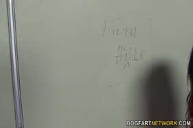 امرأة تمارس مع نفسهاxnxx