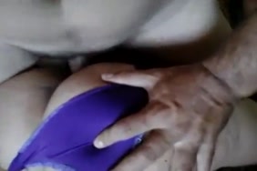 ينيكه في الغابهxnxx